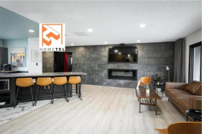 Modern 3 BR home w hot tub movie room dog park
